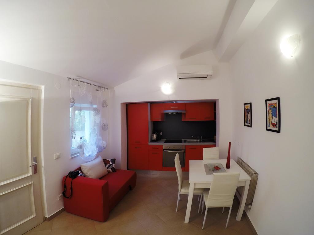 Studio Apartment Adriana ポレッチ エクステリア 写真